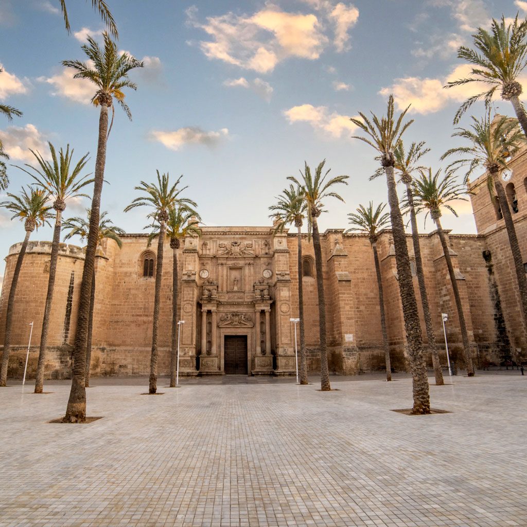 catedral-almeria-plaza